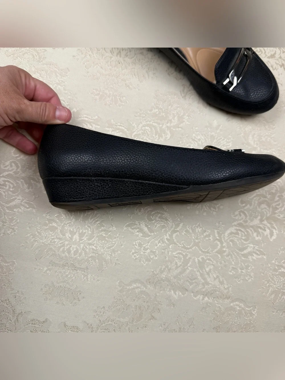 Abella Black Textured Loafers with Silver-Tone Accent, 6